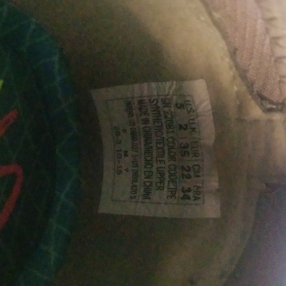 Skechers - Picture 4 of 4